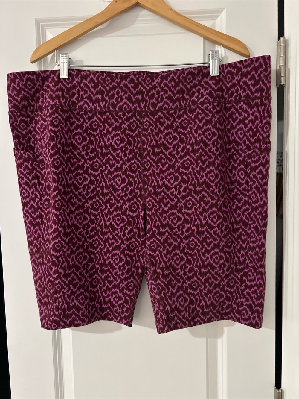 Terra & Sky Women's 3x-Bike Shorts w/ Pocket, Violet Print- 9” Inseam, High Rise